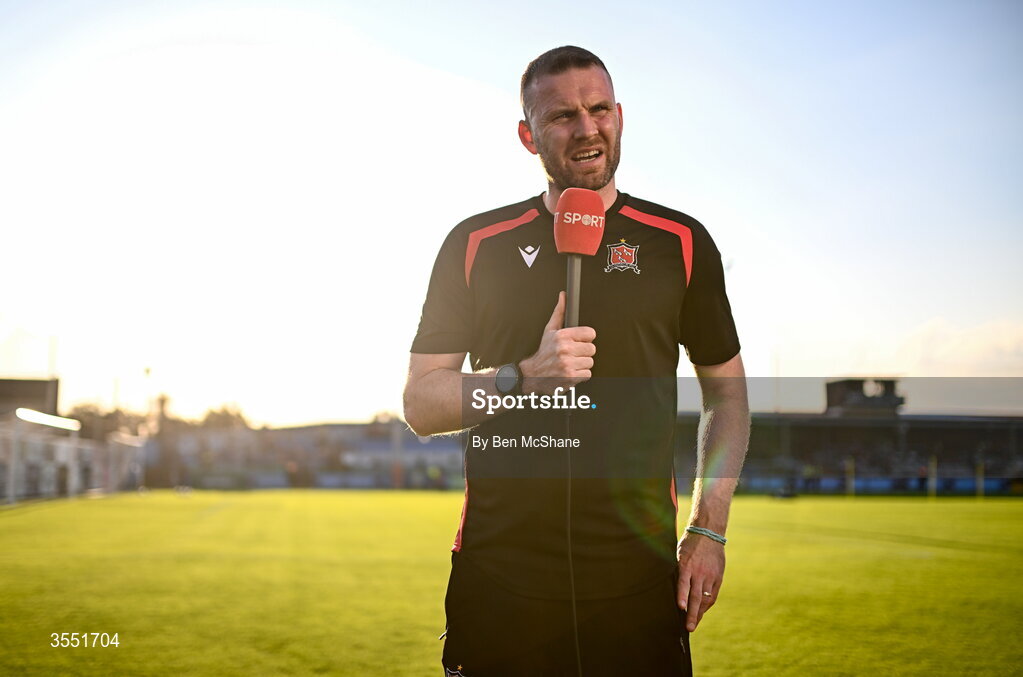 28 August 2026; Dundalk manager Ciaran Kilduff is interviewed by Virgin Media Sport before the SSE Airtricity Men’s Premier Division match between Drogheda United and Dundalk at Sullivan & Lambe Park in Drogheda, Louth. Photo by Ben McShane/Sportsfile