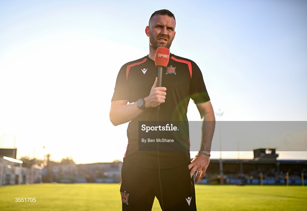 28 August 2026; Dundalk manager Ciaran Kilduff is interviewed by Virgin Media Sport before the SSE Airtricity Men’s Premier Division match between Drogheda United and Dundalk at Sullivan & Lambe Park in Drogheda, Louth. Photo by Ben McShane/Sportsfile
