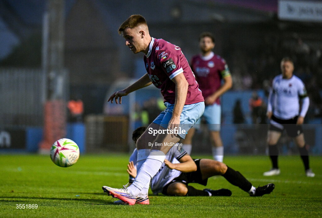 28 August 2026; Brandon Kavanagh of Drogheda United scores his side's second goal during the SSE Airtricity Men’s Premier Division match between Drogheda United and Dundalk at Sullivan & Lambe Park in Drogheda, Louth. Photo by Ben McShane/Sportsfile