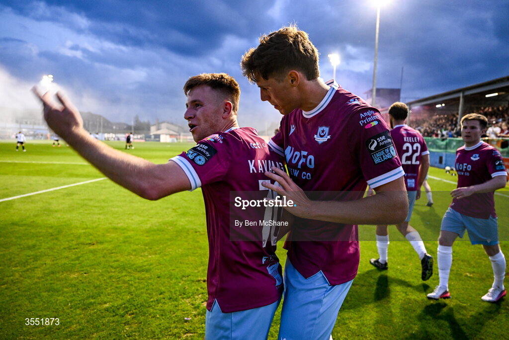 28 August 2026; Brandon Kavanagh of Drogheda United celebrates withn teammate Keegan Ancelin, right, after scoring their side's second goal during the SSE Airtricity Men’s Premier Division match between Drogheda United and Dundalk at Sullivan & Lambe Park in Drogheda, Louth. Photo by Ben McShane/Sportsfile