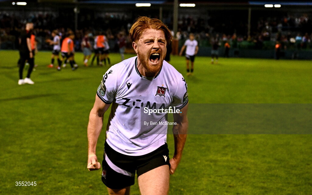 28 August 2026; Aodh Dervin of Dundalk celebrates after the SSE Airtricity Men’s Premier Division match between Drogheda United and Dundalk at Sullivan & Lambe Park in Drogheda, Louth. Photo by Ben McShane/Sportsfile
