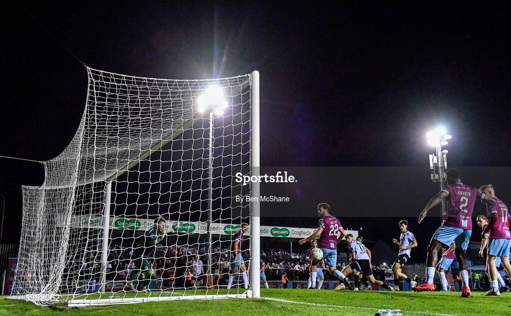 28 August 2026; Ronan Teahan of Dundalk scores his side's second goal during the SSE Airtricity Men’s Premier Division match between Drogheda United and Dundalk at Sullivan & Lambe Park in Drogheda, Louth. Photo by Ben McShane/Sportsfile