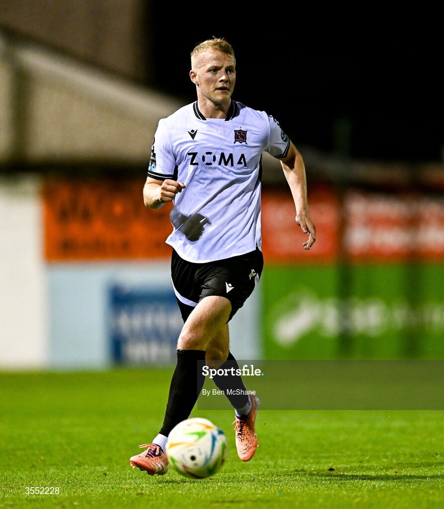 28 August 2026; Tom Grivosti of Dundalk during the SSE Airtricity Men’s Premier Division match between Drogheda United and Dundalk at Sullivan & Lambe Park in Drogheda, Louth. Photo by Ben McShane/Sportsfile