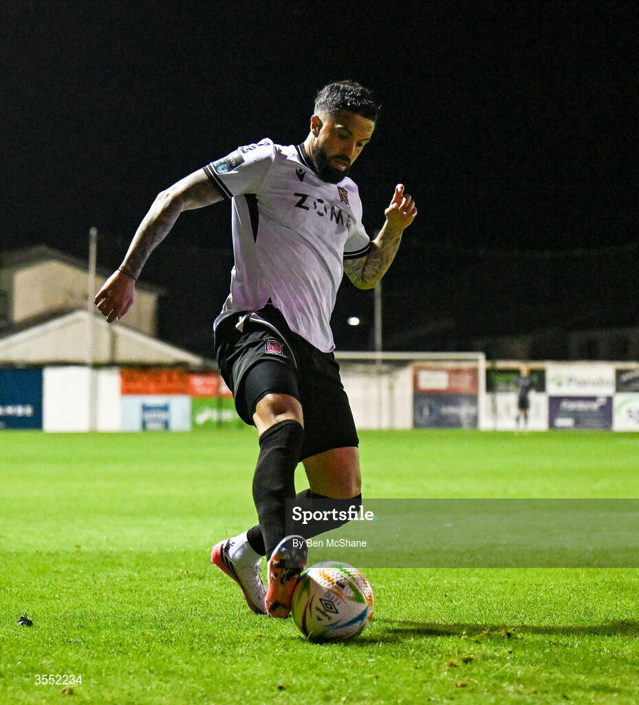 28 August 2026; Declan McDaid of Dundalk during the SSE Airtricity Men’s Premier Division match between Drogheda United and Dundalk at Sullivan & Lambe Park in Drogheda, Louth. Photo by Ben McShane/Sportsfile