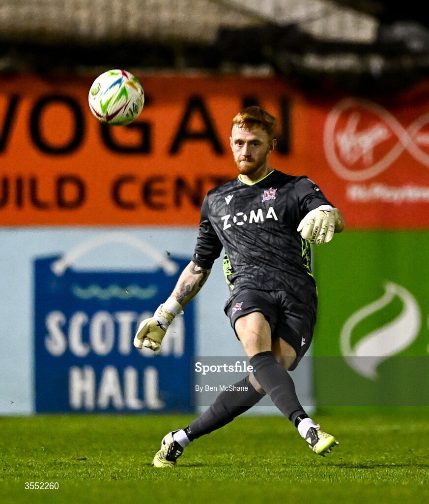 28 August 2026; Dundalk goalkeeper Enda Minogue during the SSE Airtricity Men’s Premier Division match between Drogheda United and Dundalk at Sullivan & Lambe Park in Drogheda, Louth. Photo by Ben McShane/Sportsfile