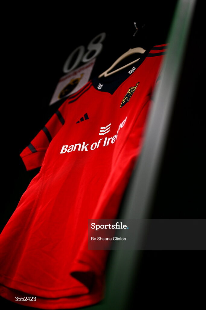 29 August 2026; The jersey of Munster captain Maeve Óg O’Leary is seen in the dressing-room ahead of the Vodafone Womens Interprovincial Championship final match between Munster and Leinster at Dexcom Stadium in Galway. Photo by Shauna Clinton/Sportsfile