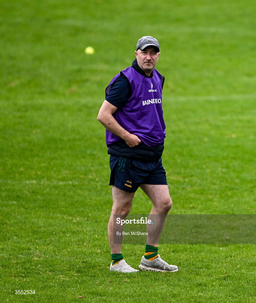 29 August 2026; Faughs manager Karol O'Brien before the PTSB Dublin Senior Club Hurling Championships Round 4 match between Cuala and Faughs at Parnell Park in Dublin. Photo by Ben McShane/Sportsfile