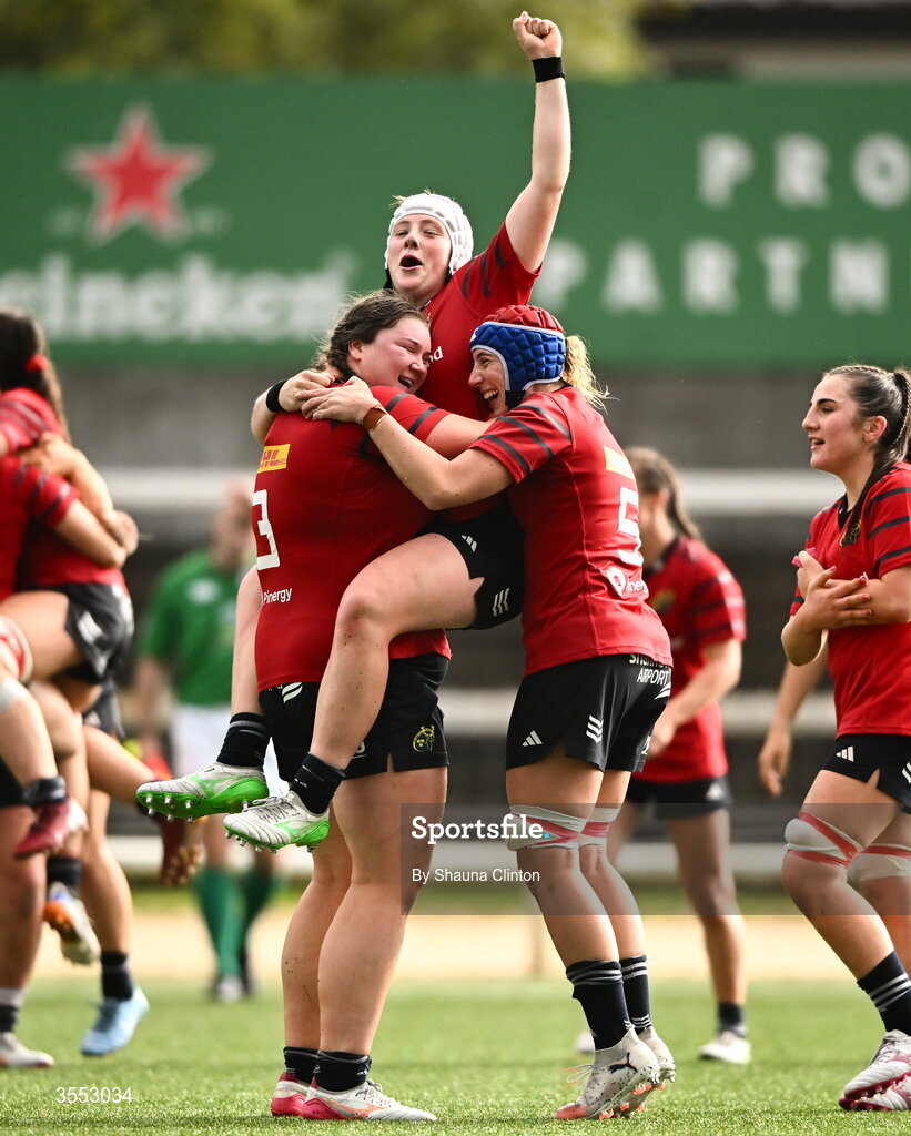 29 August 2026; Munster players, from left, Eilís Cahill, Beth Buttimer and Aoibhe O’Flynn celebrate after the Vodafone Womens Interprovincial Championship final match between Munster and Leinster at Dexcom Stadium in Galway. Photo by Shauna Clinton/Sportsfile