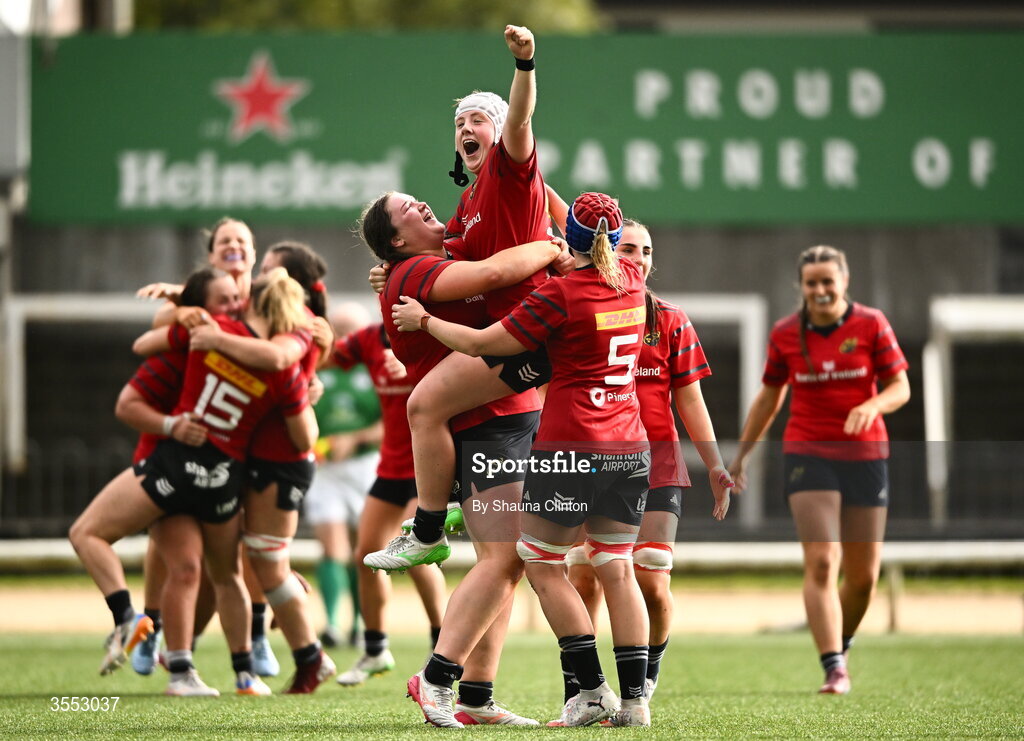 29 August 2026; Munster players, including Eilís Cahill, centre left, and Beth Buttimer, centre right, celebrate after the Vodafone Womens Interprovincial Championship final match between Munster and Leinster at Dexcom Stadium in Galway. Photo by Shauna Clinton/Sportsfile