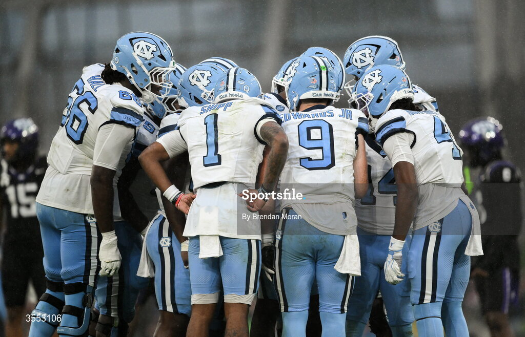 29 August 2026; North Carolina quarterback Billy Edwards Jr #9 speaks to his teammates during the 2026 Aer Lingus College Football Classic match between TCU and North Carolina at the Aviva Stadium in Dublin. Photo by Brendan Moran/Sportsfile