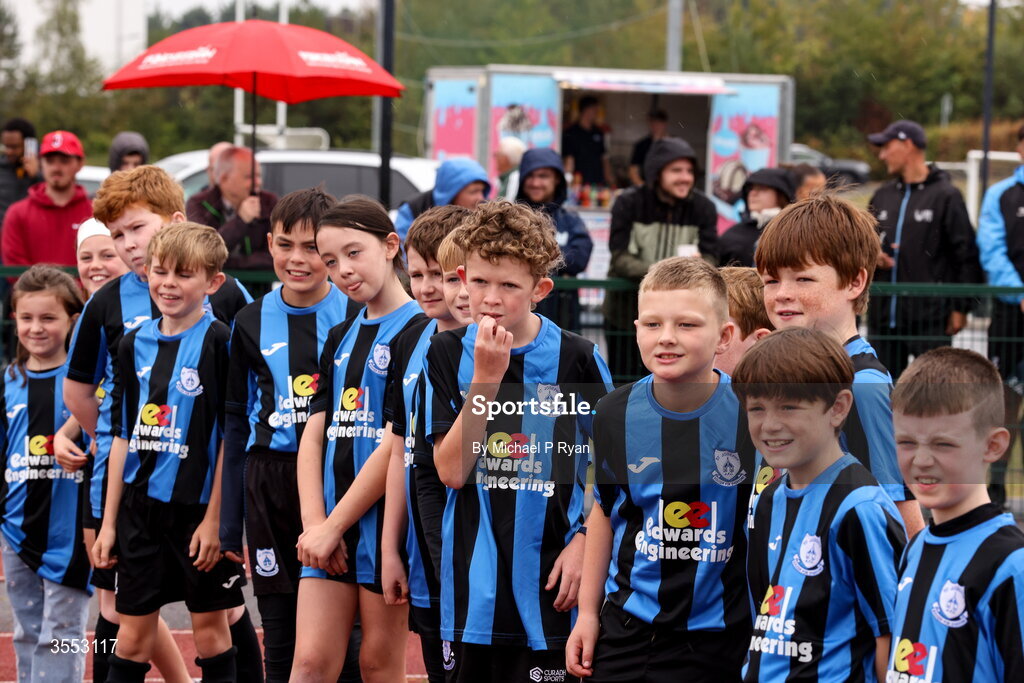 29 August 2026; Children from St Joseph's await the players to enter the field before the FAI National League Group 3 match between CK United and Newbridge Town at SETU Sports Complex in Carlow. Photo by Michael P Ryan/Sportsfile