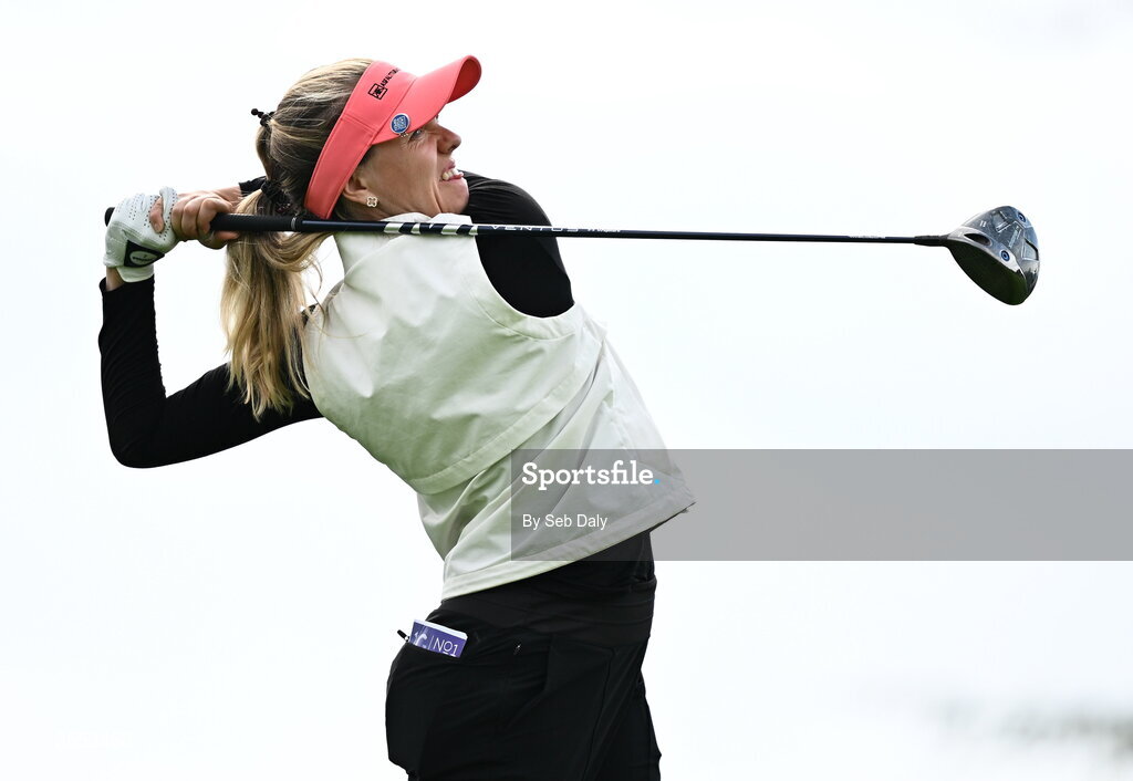 30 August 2026; Noora Komulainen of Finland watches her tee shot on the first hole during day four of the 2026 KPMG Women’s Irish Open Golf Championship at The K Club in Straffan, Kildare. Photo by Seb Daly/Sportsfile