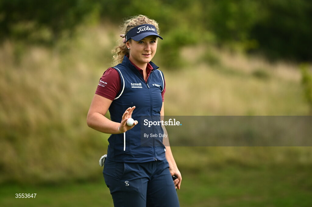30 August 2026; Sara Kouskova of Czech Republic acknoledges supporters after putting on the second green during day four of the 2026 KPMG Women’s Irish Open Golf Championship at The K Club in Straffan, Kildare. Photo by Seb Daly/Sportsfile