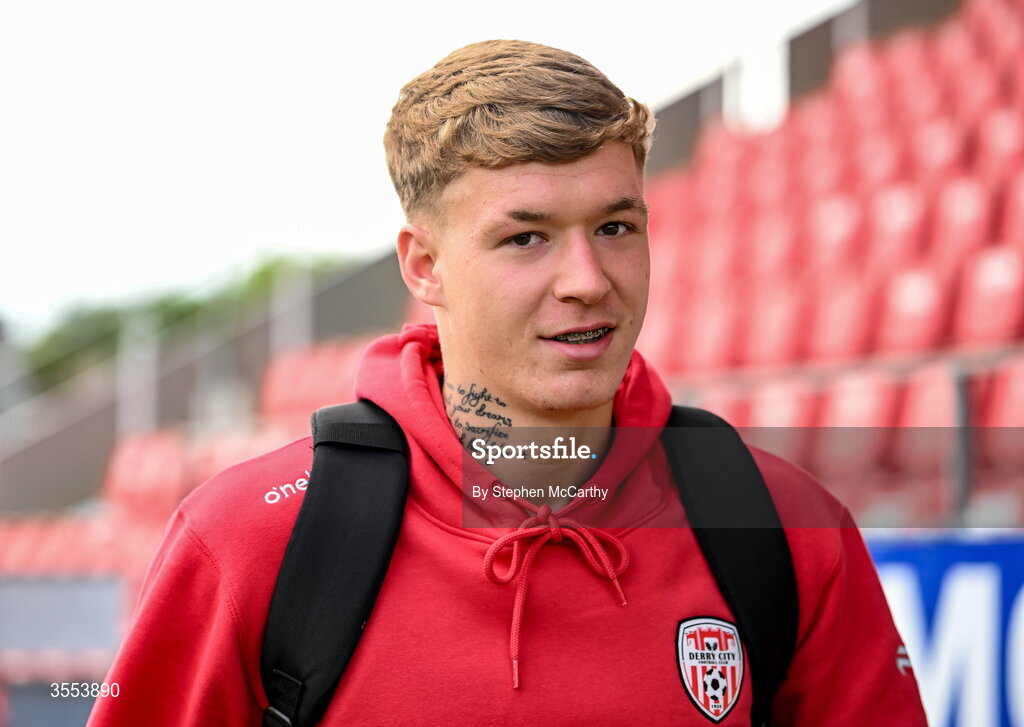 30 August 2026; Christy Grogan of Derry City arrives before the SSE Airtricity Men’s Premier Division match between Derry City and Shamrock Rovers at The Ryan McBride Brandywell Stadium in Derry. Photo by Stephen McCarthy/Sportsfile