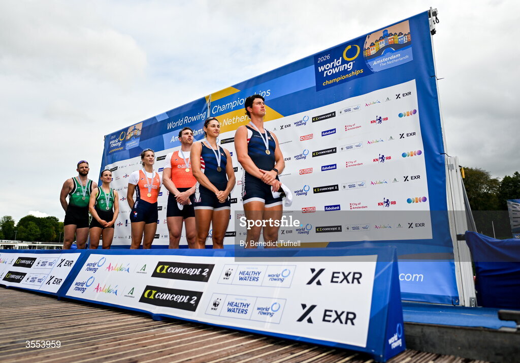 30 August 2026; Konan Pazzaia and Margaret Cremen of Ireland on the podium after placing second in the mixed Double Sculls Final during the 2026 World Rowing Championships at Bosbaan in Amsterdam, Netherlands. Photo by Benedict Tufnell/Sportsfile