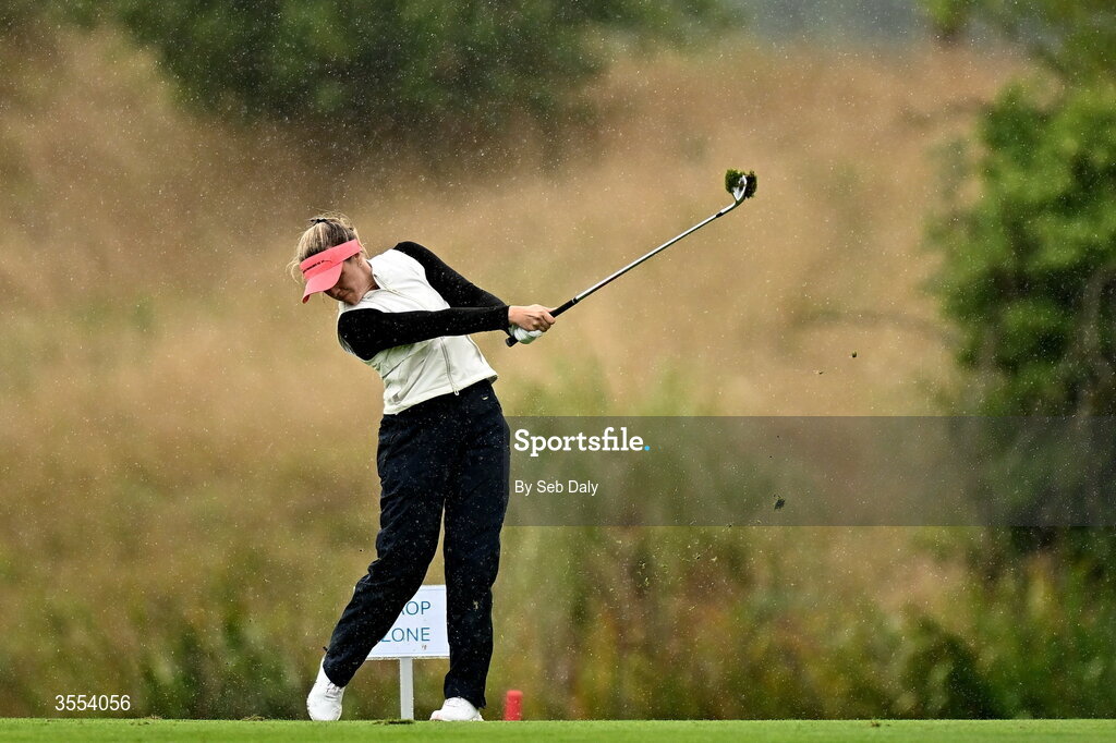 30 August 2026; Noora Komulainen of Finland plays from a drop zone on the 18th fairway during day four of the 2026 KPMG Women’s Irish Open Golf Championship at The K Club in Straffan, Kildare. Photo by Seb Daly/Sportsfile