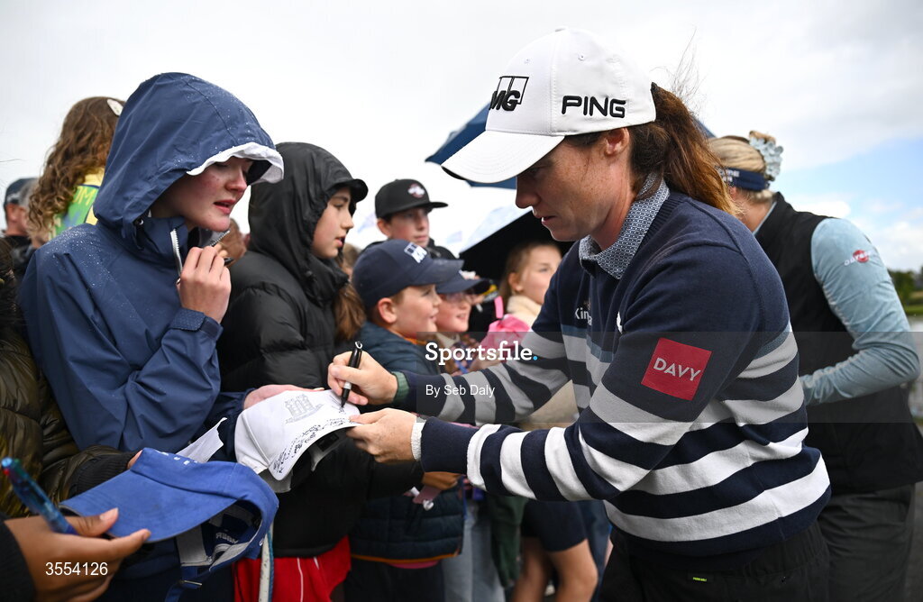 30 August 2026; Leona Maguire of Ireland signs a hat for a spectator during day four of the 2026 KPMG Women’s Irish Open Golf Championship at The K Club in Straffan, Kildare. Photo by Seb Daly/Sportsfile