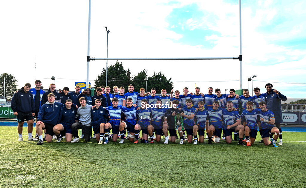 30 August 2026; The Leinster team celebrate with the trophy after the PwC U19 InterProvincial Championship match between Leinster and Munster at Energia Park in Dublin. Photo by Tyler Miller/Sportsfile