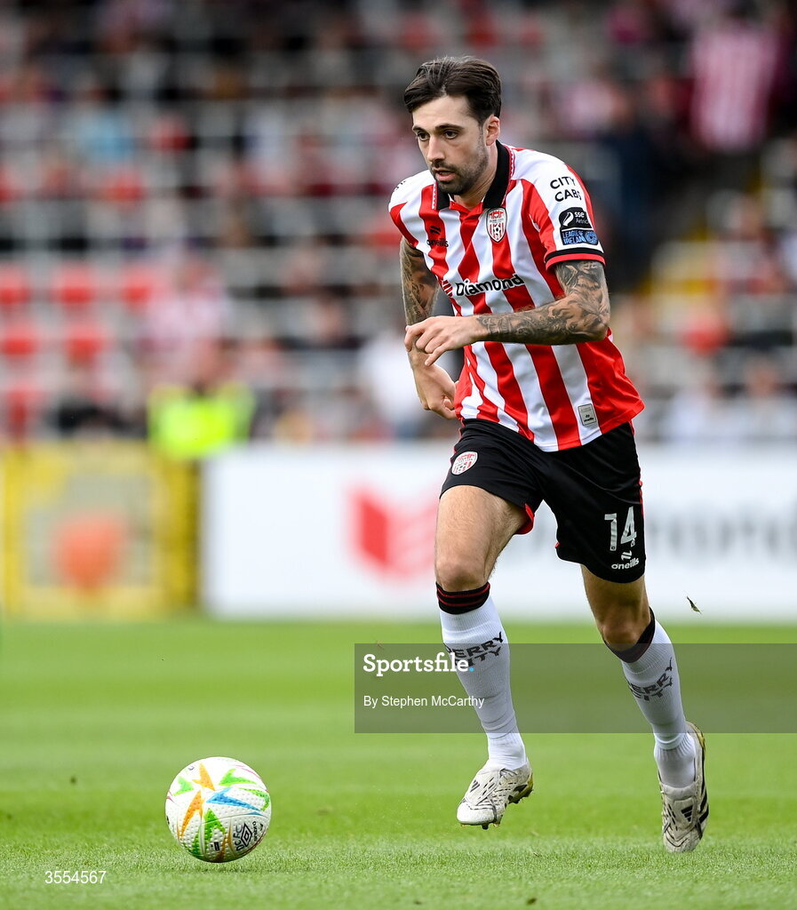 30 August 2026; Ellis Chapman of Derry City during the SSE Airtricity Men’s Premier Division match between Derry City and Shamrock Rovers at The Ryan McBride Brandywell Stadium in Derry. Photo by Stephen McCarthy/Sportsfile