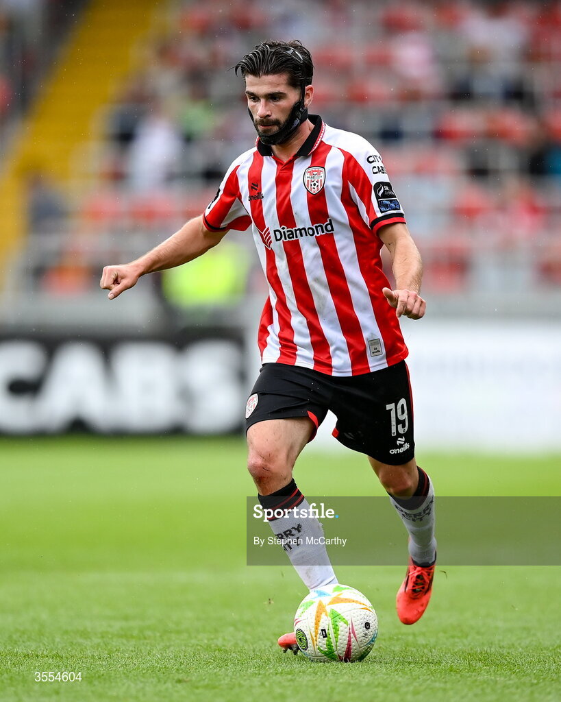 30 August 2026; Brandon Fleming of Derry City during the SSE Airtricity Men’s Premier Division match between Derry City and Shamrock Rovers at The Ryan McBride Brandywell Stadium in Derry. Photo by Stephen McCarthy/Sportsfile