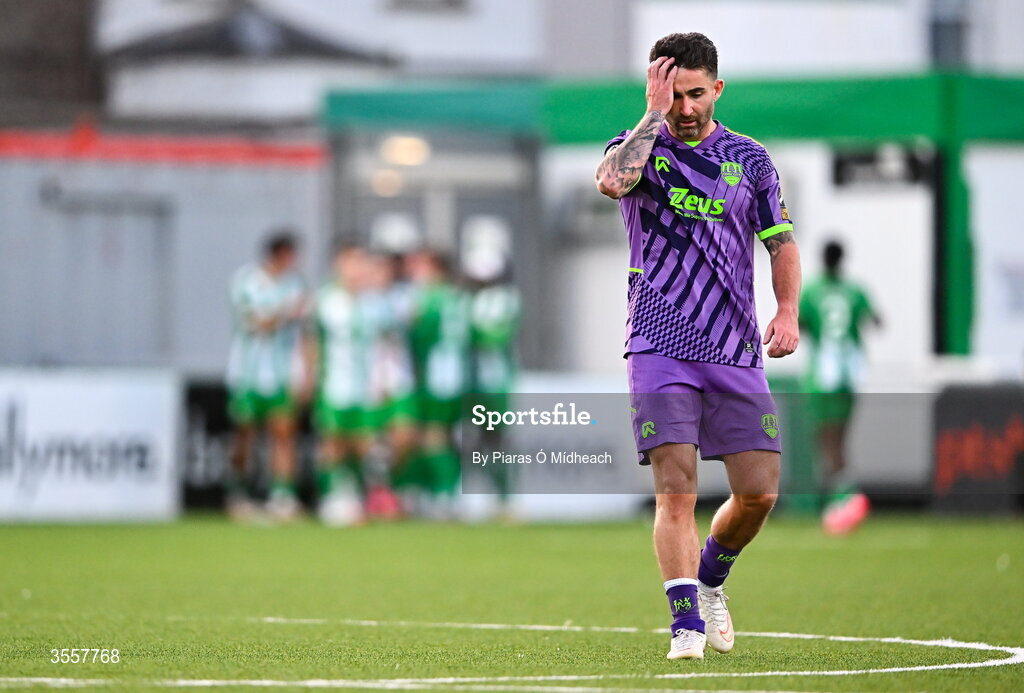 4 September 2026; Seani Maguire of Cork City rects after Bray Wanderers scored the first goal of the match during the SSE Airtricity Men’s First Division match between Bray Wanderers and Cork City at the Carlisle Grounds in Bray, Wicklow. Photo by Piaras Ó Mídheach/Sportsfile