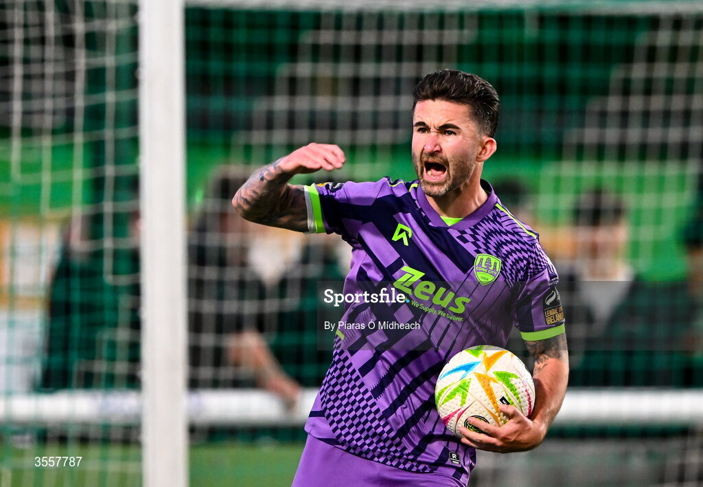 4 September 2026; Seani Maguire of Cork City celebrates after scoring his side's first goal, an equaliser, during the SSE Airtricity Men’s First Division match between Bray Wanderers and Cork City at the Carlisle Grounds in Bray, Wicklow. Photo by Piaras Ó Mídheach/Sportsfile