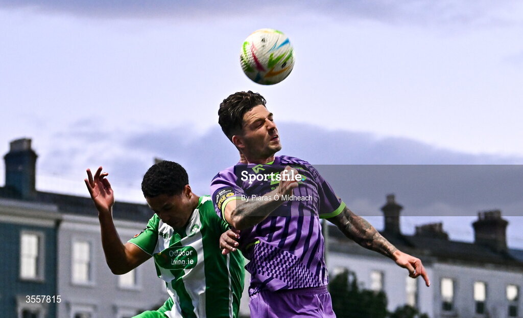 4 September 2026; Ruairí Keating of Cork City in action against Declan Osagie of Bray Wanderers during the SSE Airtricity Men’s First Division match between Bray Wanderers and Cork City at the Carlisle Grounds in Bray, Wicklow. Photo by Piaras Ó Mídheach/Sportsfile