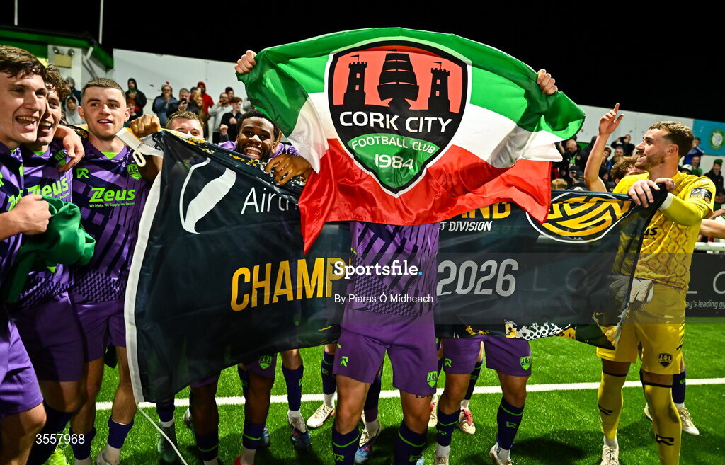 4 September 2026; Cork City celebrate after winning the SSE Airtricity Men’s First Division title after the drawn SSE Airtricity Men’s First Division match between Bray Wanderers and Cork City at the Carlisle Grounds in Bray, Wicklow. Photo by Piaras Ó Mídheach/Sportsfile