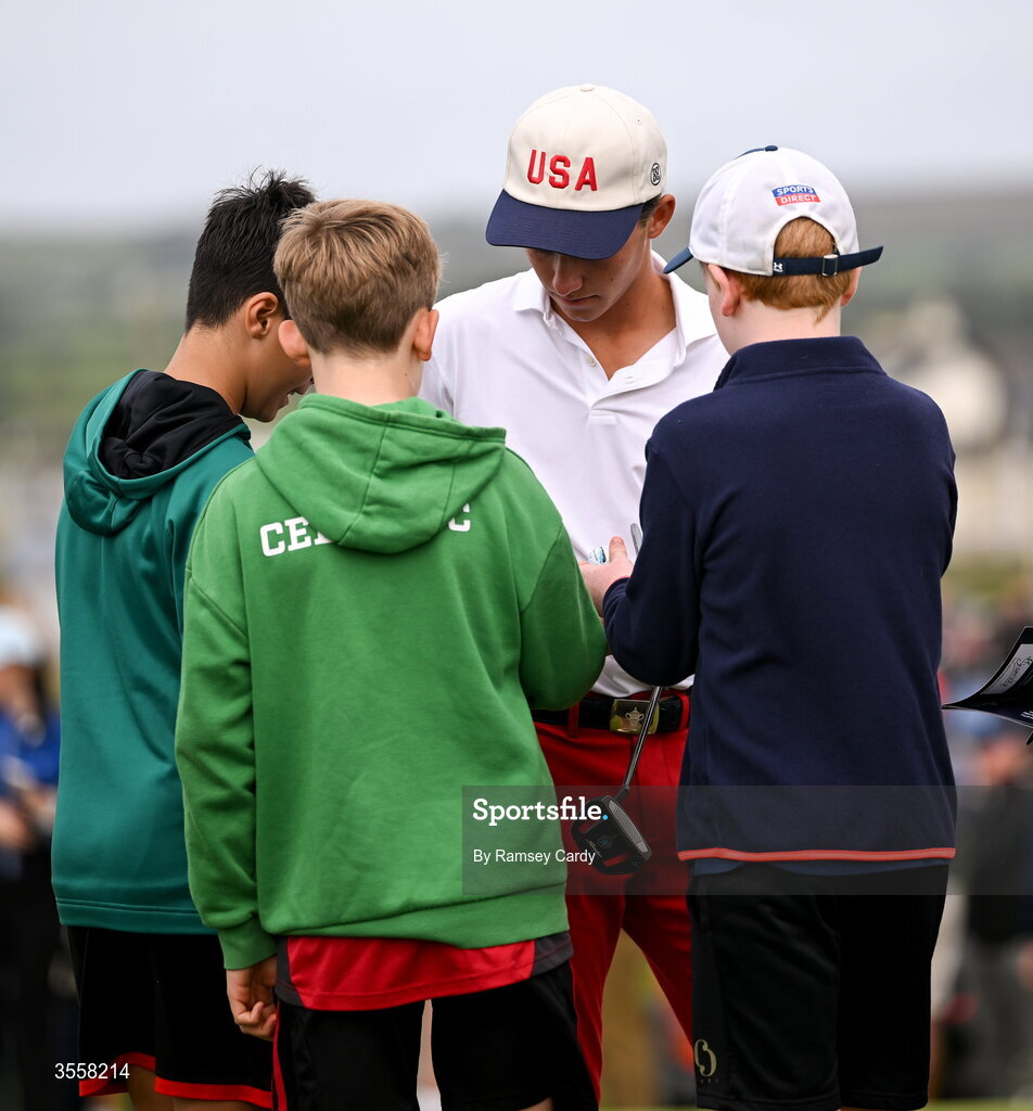 5 September 2026; Miles Russell of USA signs autographs on the 18th green during the foursomes matches on day one of the 51st Walker Cup at Lahinch Golf Club in Lahinch, Clare. Photo by Ramsey Cardy/Sportsfile