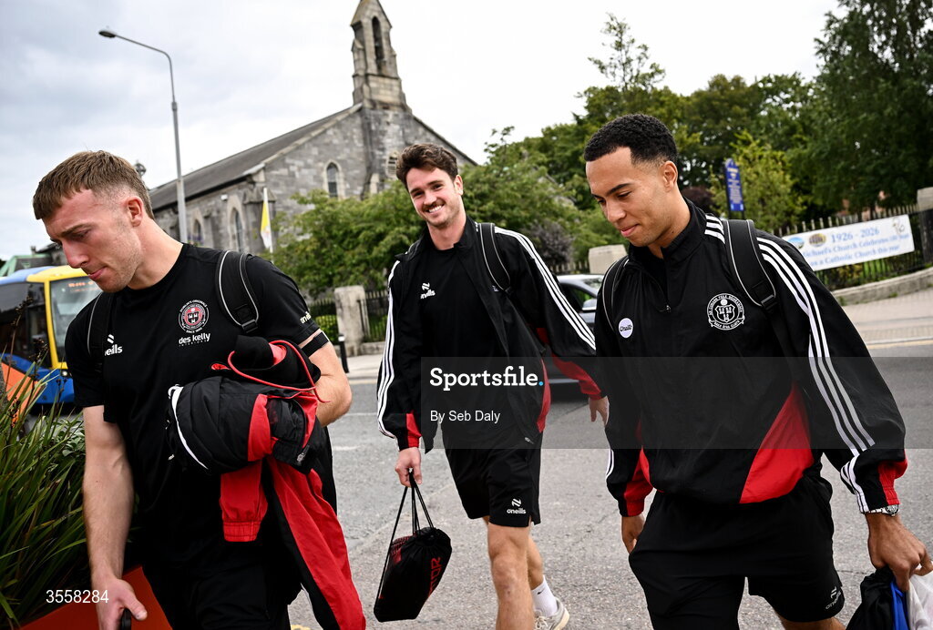 5 September 2026; Bohemians players, from left, Sam Todd, Patrick Hickey, and Douglas James-Taylor before the Club Orange Men’s FAI Cup quarter-final match between St Patrick's Athletic and Bohemians at Richmond Park in Dublin. Photo by Seb Daly/Sportsfile