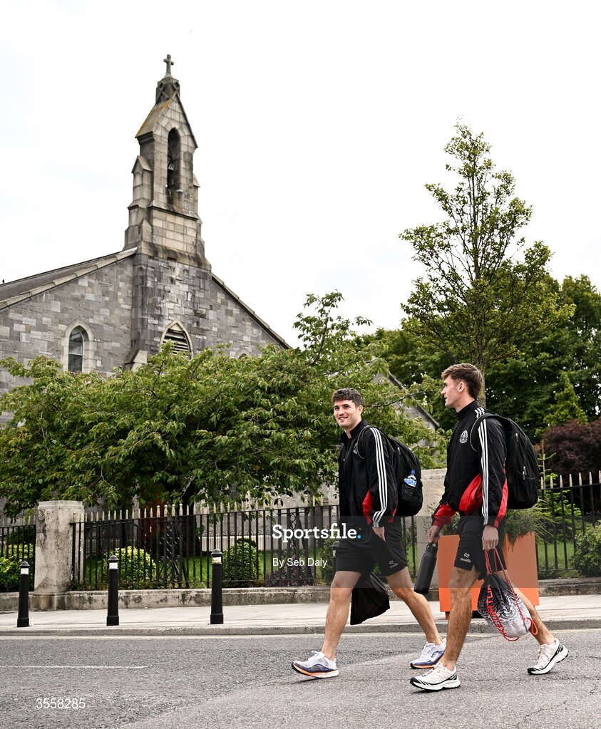 5 September 2026; Bohemians players Colm Whelan, left, and Niall Morahan before the Club Orange Men’s FAI Cup quarter-final match between St Patrick's Athletic and Bohemians at Richmond Park in Dublin. Photo by Seb Daly/Sportsfile