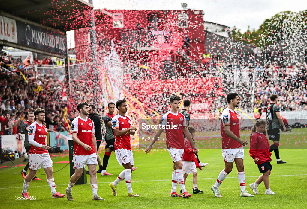5 September 2026; St Patrick's Athletic players walk out before the Club Orange Men’s FAI Cup quarter-final match between St Patrick's Athletic and Bohemians at Richmond Park in Dublin. Photo by Seb Daly/Sportsfile