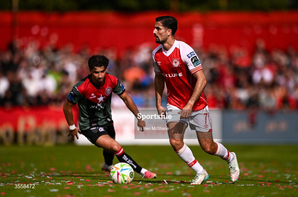 5 September 2026; Zack Elbouzedi of St Patrick's Athletic in action against Connor Parsons of Bohemians during the Club Orange Men’s FAI Cup quarter-final match between St Patrick's Athletic and Bohemians at Richmond Park in Dublin. Photo by Ben McShane/Sportsfile