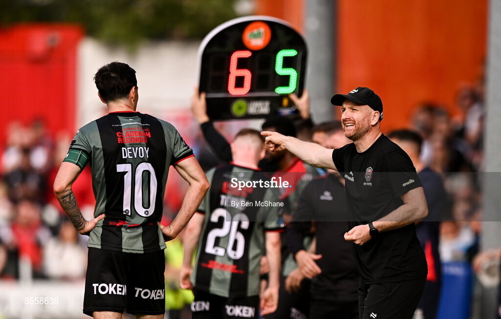 5 September 2026; Bohemians assistant manager Stephen O'Donnell in conversation with Dawson Devoy of Bohemians, 10, during the Club Orange Men’s FAI Cup quarter-final match between St Patrick's Athletic and Bohemians at Richmond Park in Dublin. Photo by Ben McShane/Sportsfile