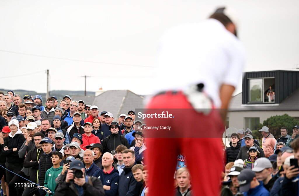 5 September 2026; Crowds watch on as Preston Stout of USA putts on the 18th green during the singles matches on day one of the 51st Walker Cup at Lahinch Golf Club in Lahinch, Clare. Photo by Ramsey Cardy/Sportsfile