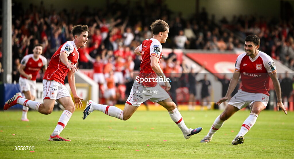 5 September 2026; Anto Breslin of St Patrick's Athletic, centre, celebrates with teammates after scoring their side's first goal during the Club Orange Men’s FAI Cup quarter-final match between St Patrick's Athletic and Bohemians at Richmond Park in Dublin. Photo by Seb Daly/Sportsfile