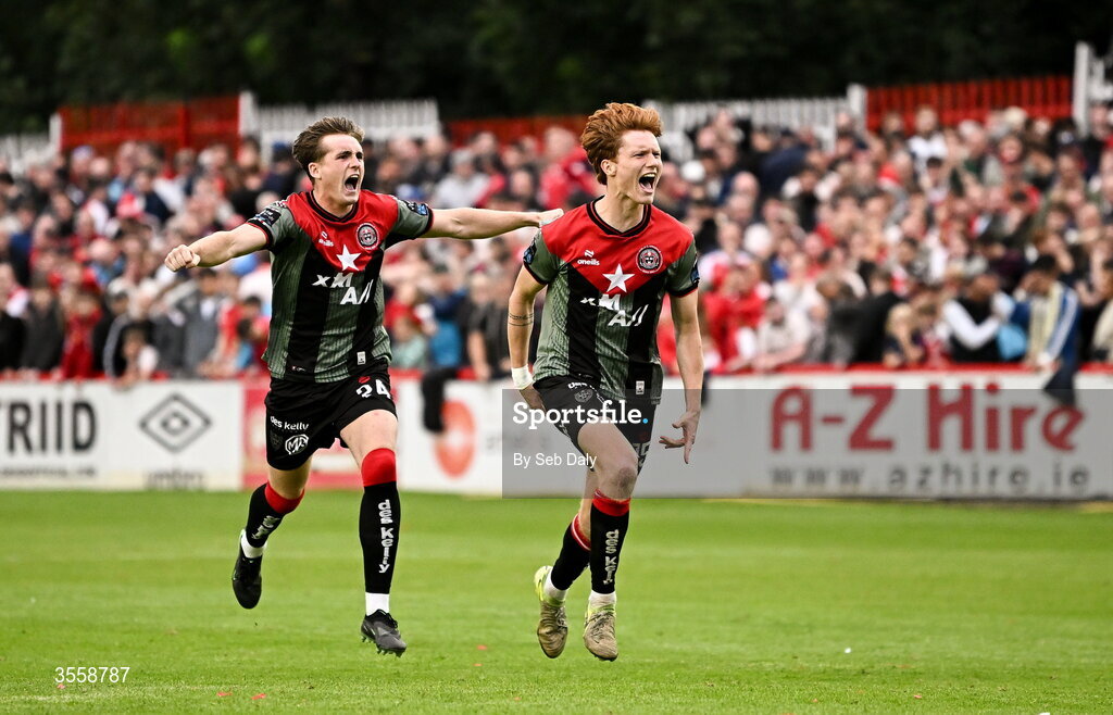 5 September 2026; Bohemians players Cian Byrne, left, and Senan Mullen celebrate after their side's victory in the Club Orange Men’s FAI Cup quarter-final match between St Patrick's Athletic and Bohemians at Richmond Park in Dublin. Photo by Seb Daly/Sportsfile
