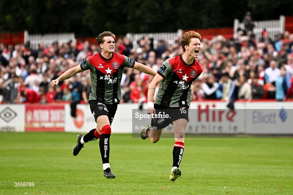 5 September 2026; Bohemians players Cian Byrne, left, and Senan Mullen celebrate after their side's victory in the Club Orange Men’s FAI Cup quarter-final match between St Patrick's Athletic and Bohemians at Richmond Park in Dublin. Photo by Seb Daly/Sportsfile