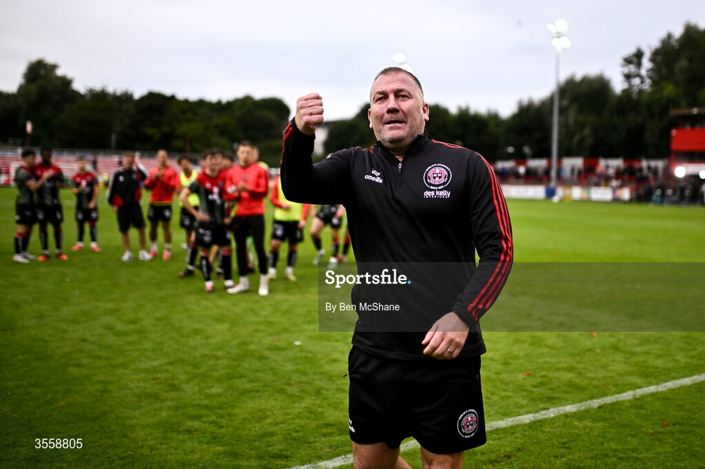 5 September 2026; Bohemians manager Alan Reynolds celebrates after the Club Orange Men’s FAI Cup quarter-final match between St Patrick's Athletic and Bohemians at Richmond Park in Dublin. Photo by Ben McShane/Sportsfile