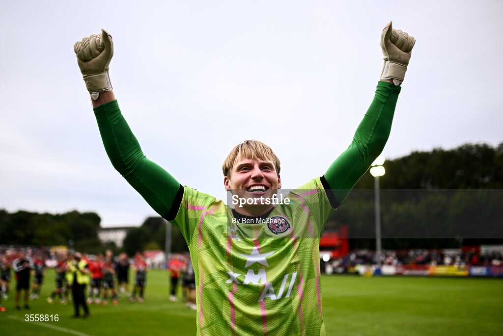 5 September 2026; Bohemians goalkeeper Paul Walters celebrates after the Club Orange Men’s FAI Cup quarter-final match between St Patrick's Athletic and Bohemians at Richmond Park in Dublin. Photo by Ben McShane/Sportsfile