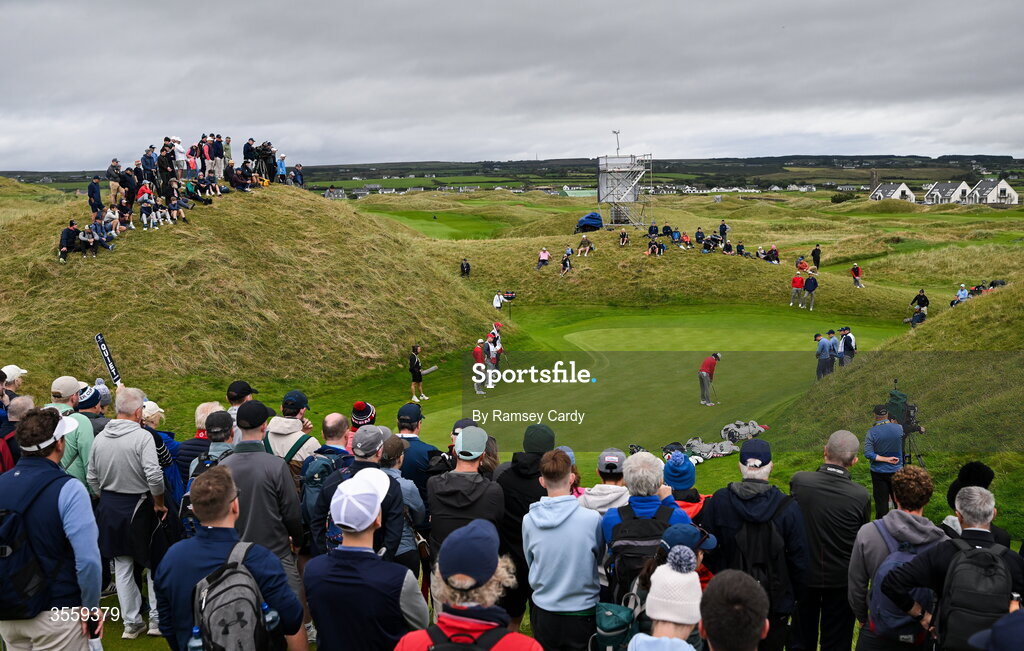 6 September 2026; Ethan Fang of USA putts on the fifth green during the morning foursomes on day two of the 51st Walker Cup at Lahinch Golf Club in Lahinch, Clare. Photo by Ramsey Cardy/Sportsfile