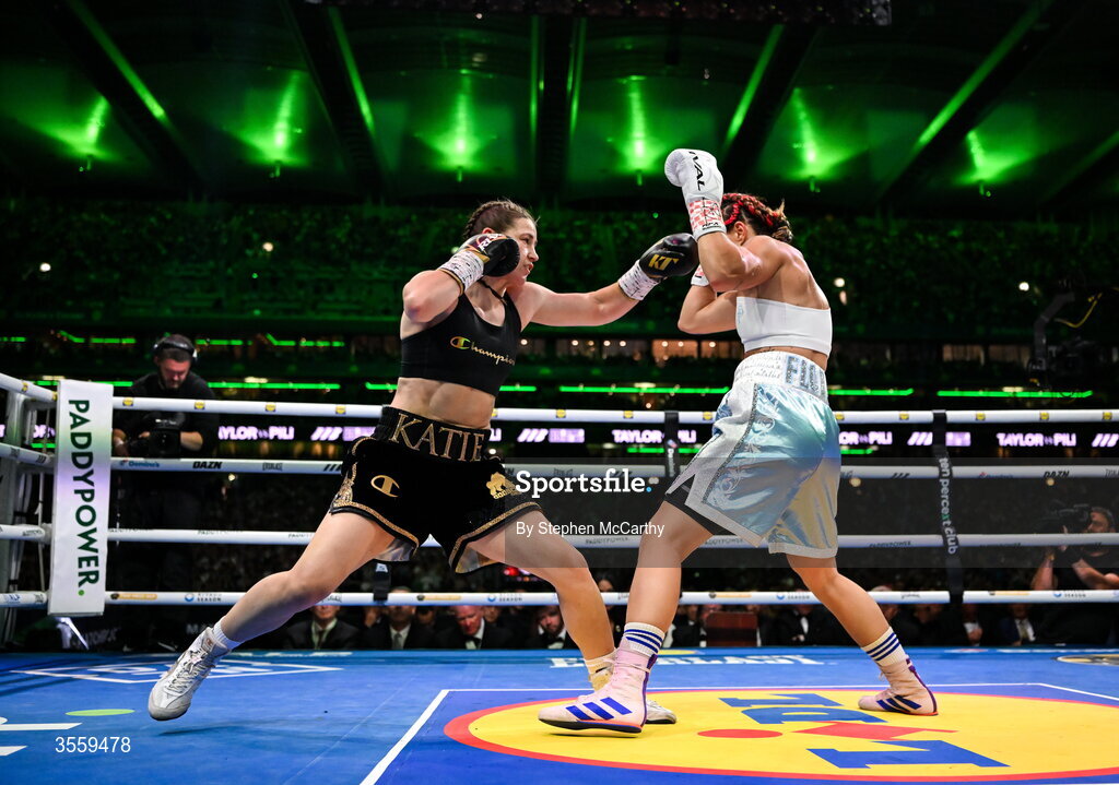 5 September 2026; Katie Taylor, left, and Flora Pili during their undisputed super lightweight championship fight at the Once Upon A Time fight night in Croke Park, Dublin. Photo by Stephen McCarthy/Sportsfile