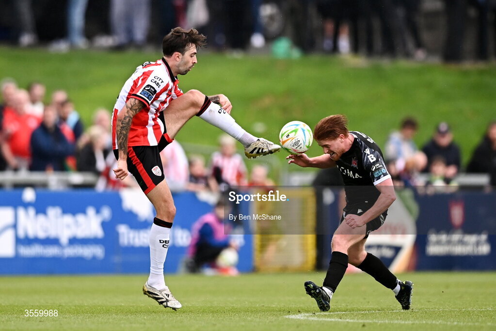 6 September 2026; Ellis Chapman of Derry City in action against Aodh Dervin of Dundalk during the Club Orange Men’s FAI Cup quarter-final match between Derry City and Dundalk at The Ryan McBride Brandywell Stadium in Derry. Photo by Ben McShane/Sportsfile