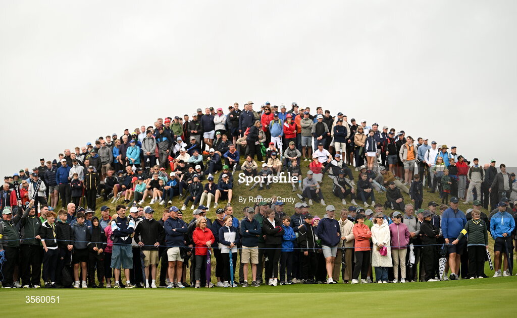 6 September 2026; Crowds on the 14th green during the singles matches on day two of the 51st Walker Cup at Lahinch Golf Club in Lahinch, Clare. Photo by Ramsey Cardy/Sportsfile