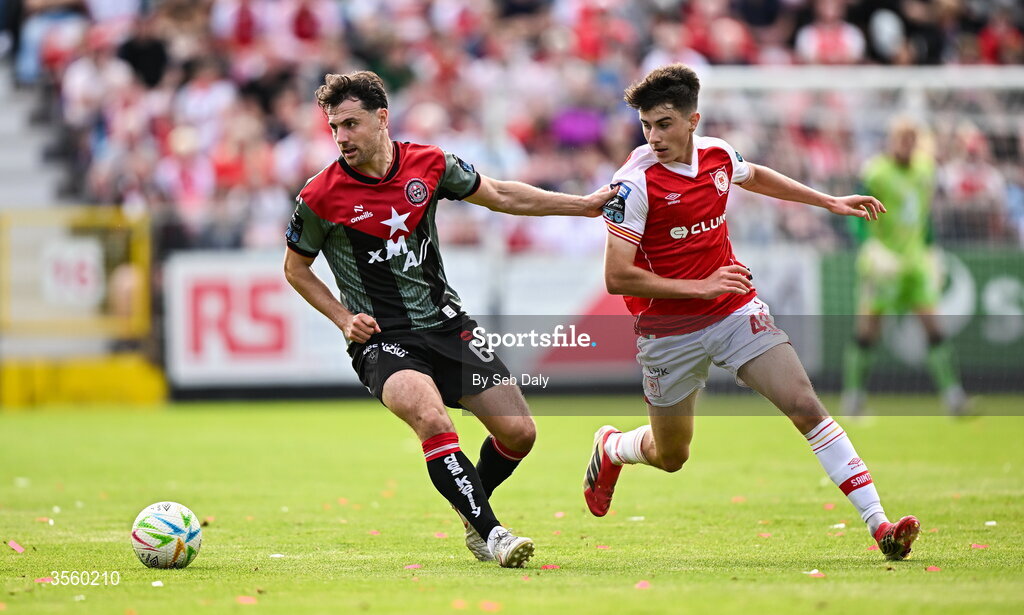 5 September 2026; Jordan Flores of Bohemians in action against Ryan Sheridan of St Patrick's Athletic during the Club Orange Men’s FAI Cup quarter-final match between St Patrick's Athletic and Bohemians at Richmond Park in Dublin. Photo by Seb Daly/Sportsfile