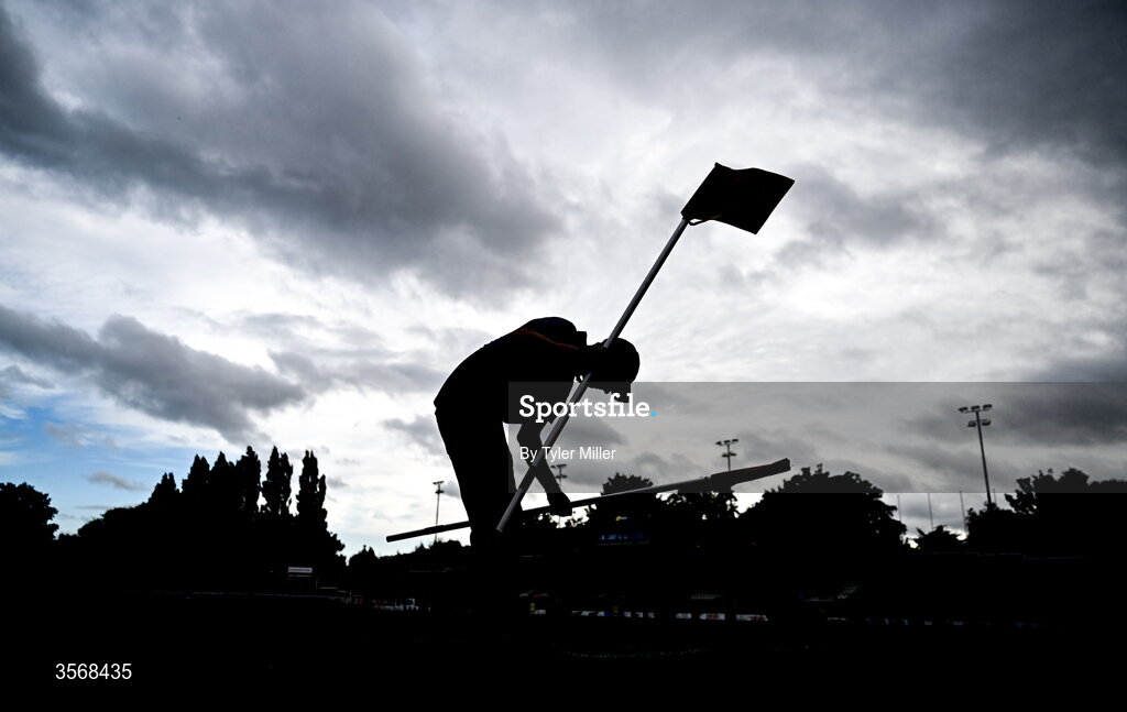 14 September 2026; A groundsman places a corner flag before the SSE Airtricity Men’s Premier Division match between Shelbourne and Drogheda United at Tolka Park in Dublin. Photo by Tyler Miller/Sportsfile