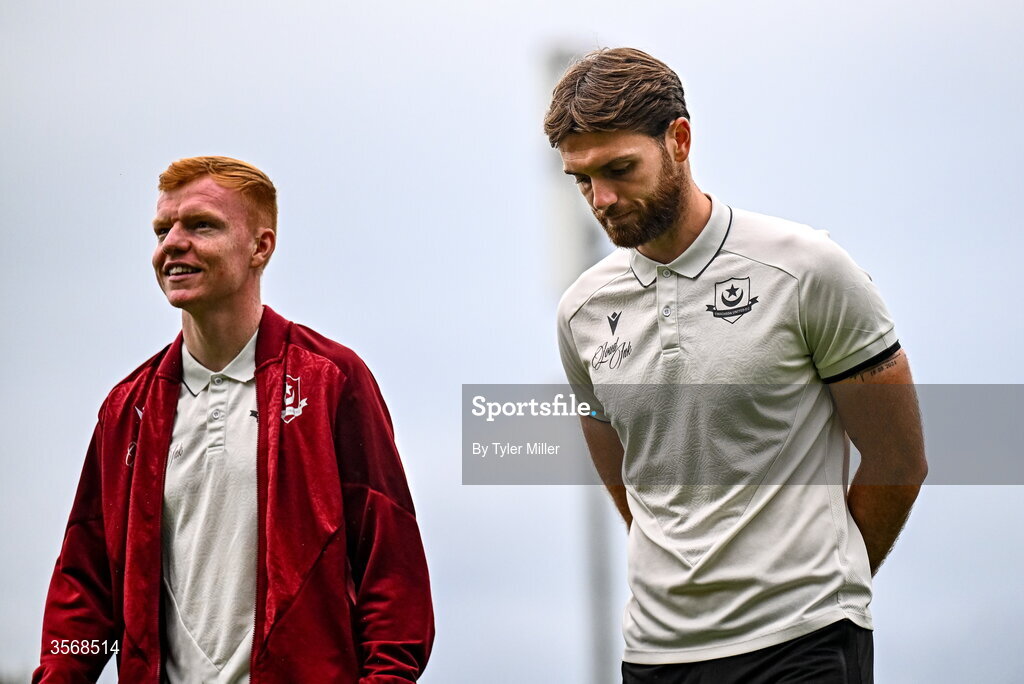 14 September 2026; Shane Farrell, left, and Conor Keeley of Drogheda United before the SSE Airtricity Men’s Premier Division match between Shelbourne and Drogheda United at Tolka Park in Dublin. Photo by Tyler Miller/Sportsfile