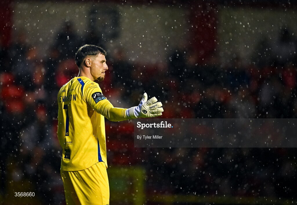 14 September 2026; Drogheda United goalkeeper Luke Dennison during the SSE Airtricity Men’s Premier Division match between Shelbourne and Drogheda United at Tolka Park in Dublin. Photo by Tyler Miller/Sportsfile