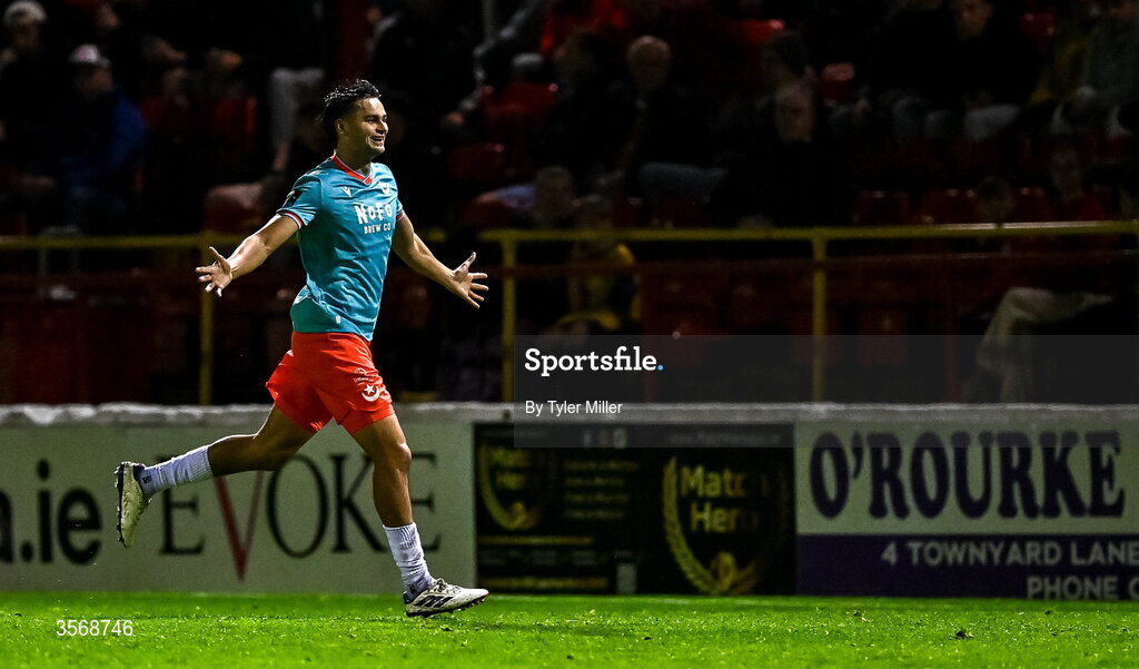14 September 2026; Leo Burney of Drogheda United celebrates after scoring his side's second goal during the SSE Airtricity Men’s Premier Division match between Shelbourne and Drogheda United at Tolka Park in Dublin. Photo by Tyler Miller/Sportsfile