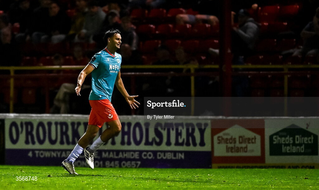 14 September 2026; Leo Burney of Drogheda United celebrates after scoring his side's second goal during the SSE Airtricity Men’s Premier Division match between Shelbourne and Drogheda United at Tolka Park in Dublin. Photo by Tyler Miller/Sportsfile